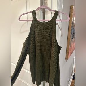 NWT Dark Green sweater with shoulder holes size L